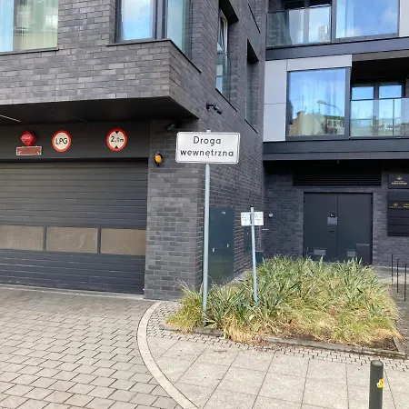 アパート Center *